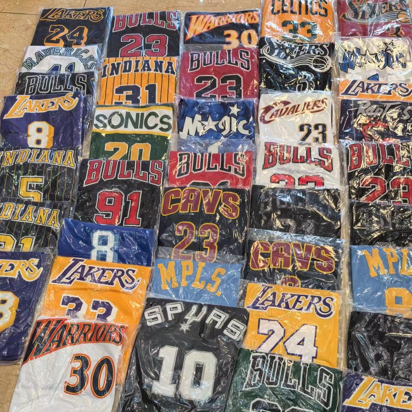 Live stream jersey order link（add the quantity we give to you）